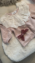 Load image into Gallery viewer, Two piece frill neckline pink/Cream suit
