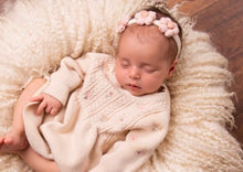 Load image into Gallery viewer, Pink flower crochet headband
