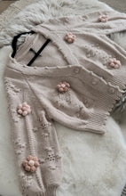 Load image into Gallery viewer, Mummy’s flower knit cardigan
