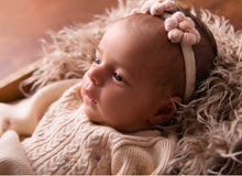 Load image into Gallery viewer, Pink flower crochet headband
