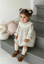 Load image into Gallery viewer, Brushed cotton cream  large collar dress
