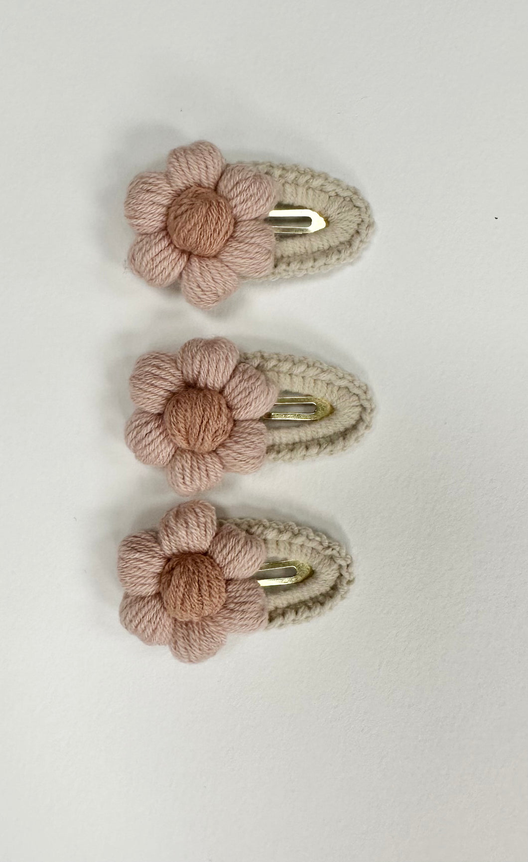 Pink Knitted flower clip