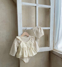 Load image into Gallery viewer, Pip cream two piece beige floral set
