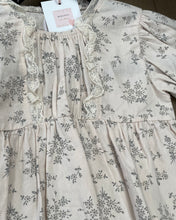 Load image into Gallery viewer, Floral vintage dress
