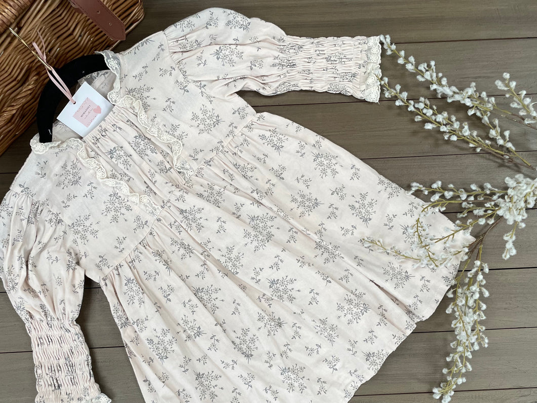 Floral vintage dress